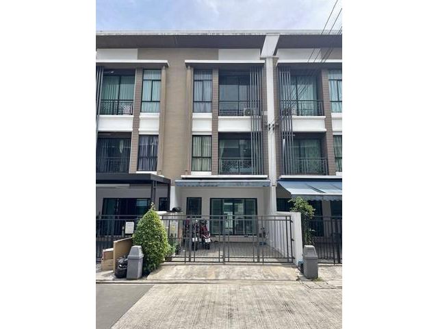 PDJ06 ให้เช่า ทาวน์โฮม 3 ชั้น บ้านกลางเมือง นวมินทร์ 42 BAAN KLANG MUANG NAWAMIN 42 เหมาะอยู่อาศัย
