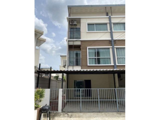 ให้เช่า ทาวน์โฮม M404 วิลเลต ซิตี้ พัฒนาการ 188 ตรม 28 ตรว