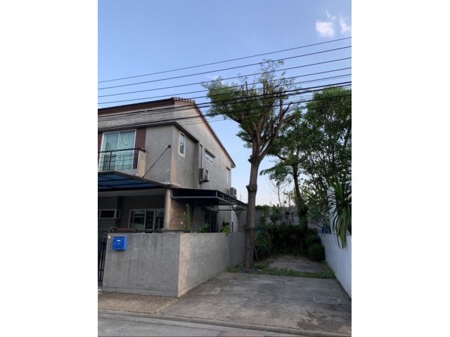 ขาย ทาวน์เฮ้าส์หลังมุม 2ชั้น หมู่บ้านเนอวานา พาร์ค สุขุมวิท 77 (N.1105)