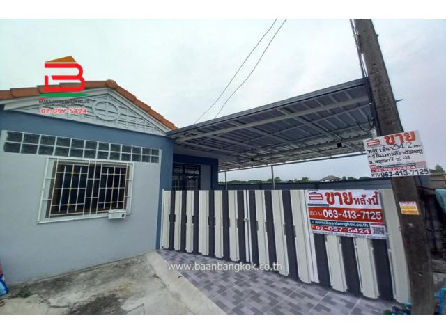 ทาวน์เฮาส์ หมู่บ้าน พฤกษา 7 (รังสิต-คลอง 8) ซอยลำลูกกา 151 เนื้อที่ 34.2 ตรว. ถนนลำลูกกา อ.ลำลูกกา จ.ปทุมธานี