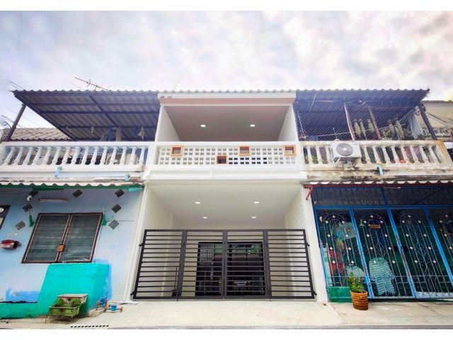 ขาย ทาวน์โฮม ตัวบ้านห่างปากซอย 30 เมตร  เดินเข้าออกง่าย ถนนแจ้งวัฒนะ ติวานนท์ อัมพรไพศาล12 70 ตรม. 16 ตร.วา ใกล้จุดขึ้นทางด่วน  แจ้งวัฒนะ