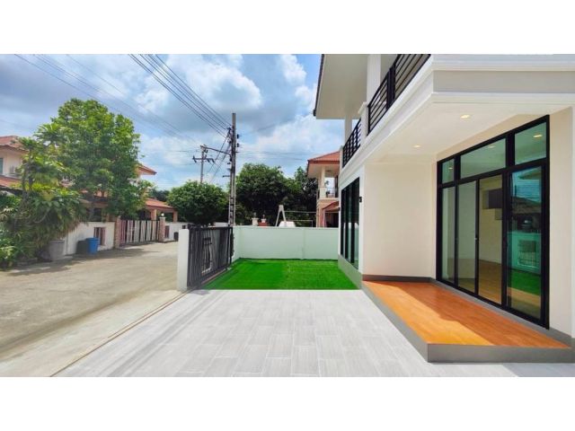 ขาย บ้านเดี่ยว ค่าส่วนกลาง 765บาท ต่อเดือนบ้านเฟื่องสุข 5 140 ตรม. 51 ตร.วา