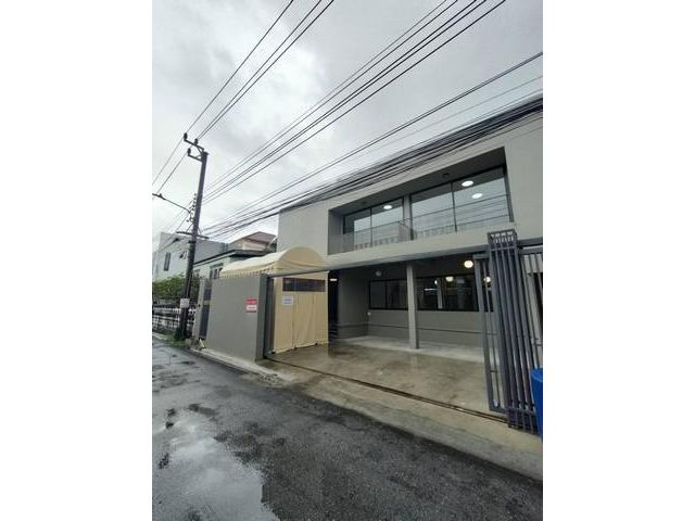 PDD02 ให้เช่า บ้านเดี่ยว 2 ชั้น โซนสุทธิสาร ลาดพร้าว รัชดา ห้วยขวาง ใกล้MRTสุทธิสาร รัชดา ลาดพร้าว ห้วยขวาง ถนนสุทธิสารว