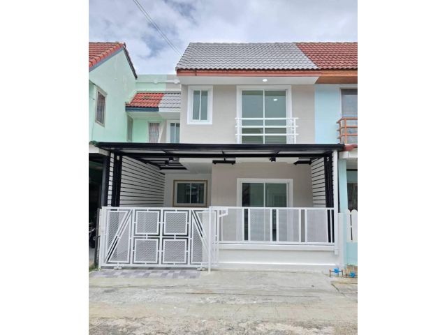 หมู่บ้านภัทราวรรณ