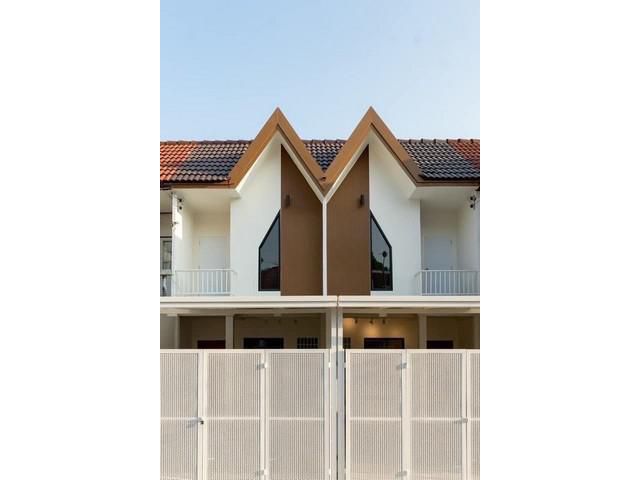 PT12 ขายทาวเฮาส์ 2 ชั้น 26 ตรว. ซอยนวมินทร์ 74 โซนเกษตรนวมินทร์ หน้าบ้านทิศใต้ รีโนเวทใหม่ทั้งหลัง  รามอินทรา เขตคันนายา