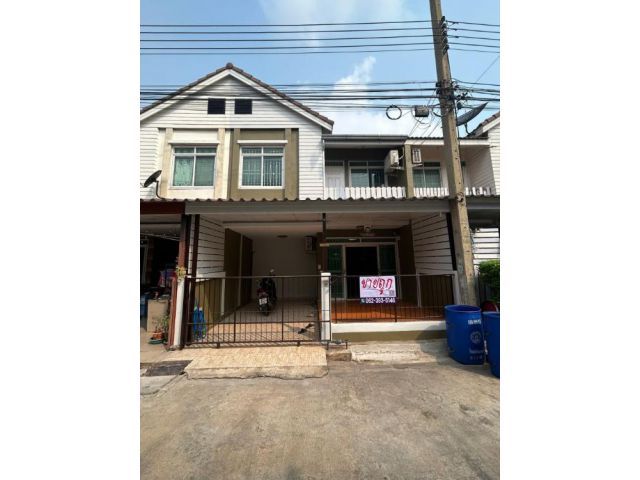 ขายด่วน ขายถูก ทาวน์เฮาส์2ชั้น #ต้นโครงการ #รีโนเวทใหม่ทั้งหลัง