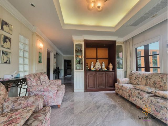 ขายบ้าน 200 ตารางวา ในหมู่บ้านปัญญา ใกล้รถไฟฟ้า ห่างมลภาวะ จดบริษัทได้