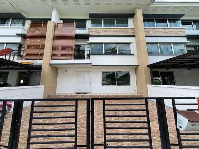PT12 ขาย ทาวน์โฮม โครงการ ทาวน์พลัส ลาดพร้าว 101 Town Plus โพธิ์แก้ว 2 ทำเลดี ใกล้ทางด่วนเอกมัย-รามอินทรา คลองจั่น เขตบา