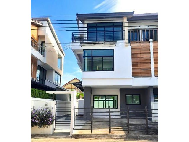 ให้เช่าบ้านแฝด 3ชั้น โครงการเวอรีเดียน ราชพฤกษ์ VIRIDIAN RATCHAPRUEK ให้เช่า รหัสC6257