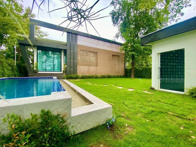 บ้านพูลวิวล่าสันกำแพง Fully furnished พร้อมเข้าอยู่ (4นอน 4น้ำ) ลดเหลือ 13.85 ล้าน