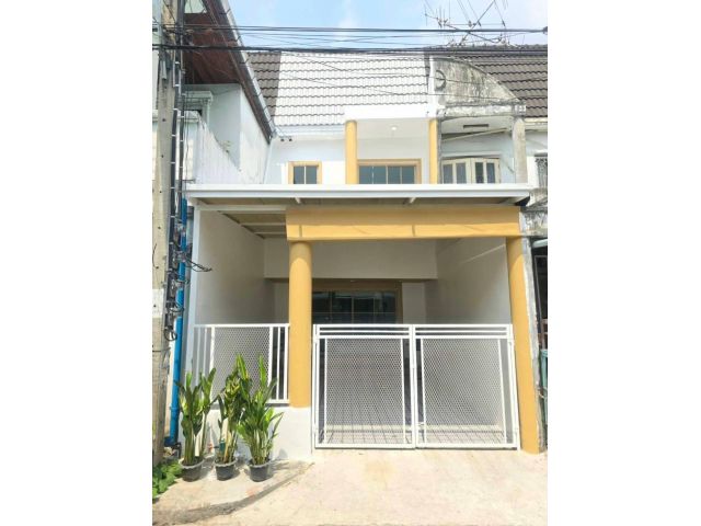 หมู่บ้านเฟื่องฟ้า  ใกล้รถไฟฟ้า สถานีตลาดบางใหญ่