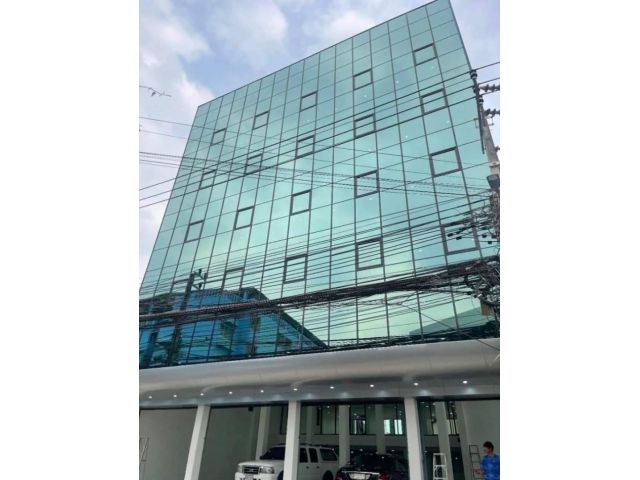 ให้เช่าอาคารสำนักงาน 6 ชั้น  พท 1,700 ตรม. ลาดพร้าว 87 รีโนเวทใหม่ ใกล้bts ลาดพร้าว 83
