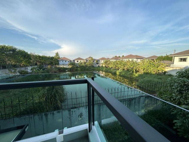 ขายบ้านเดี่ยว สไตล์โมเดิร์น เศรษฐสิริพัฒนาการ 2 - 88.6 ตรว 4 นอน 3 น้ำ ใกล้รถไฟฟ้าสายสีเหลือง
