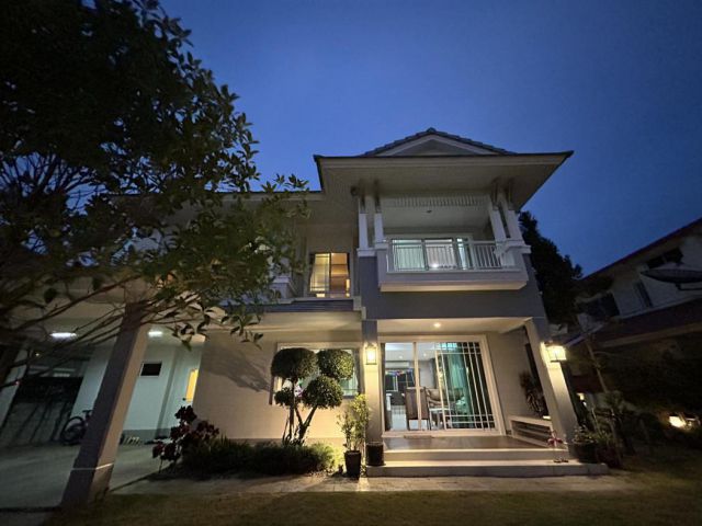 ขายบ้านเดี่ยว นันทวันศรีนครินทร์ 103.9 ตรว 4 นอน 4 น้ำ เฟอร์นิเจอร์ครบ ใกล้ทางด่วนและรถไฟฟ้า