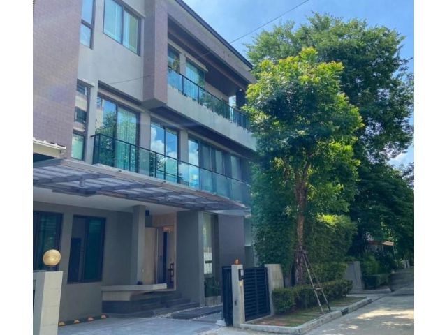 ให้เช่าบ้านหรู 3 ชั้น โซล เอกมัย-ลาดพร้าว SOUL EKKAMAI - LADPRAO Build in furniture เครื่องใช้ไฟฟ้าครบทั้งหลังพร้อมอยู่