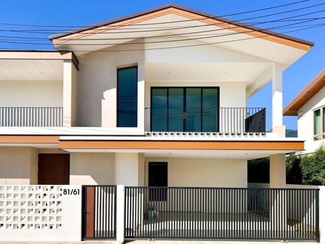 บ้านสร้างใหม่ใกล้เมือง