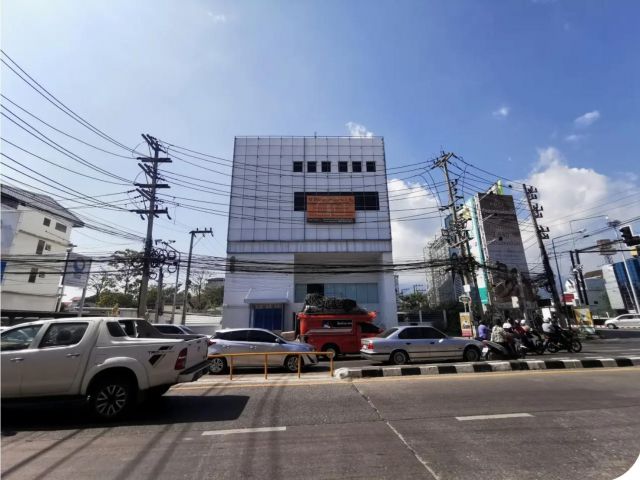 ขายสำนักงาน5ชั้น พท.184ตร.ว.สี่แยกข่วงสิงห์-เชียงใหม่ ถ.ช้างเผือก ต.ช้างเผือก เชียงใหม่