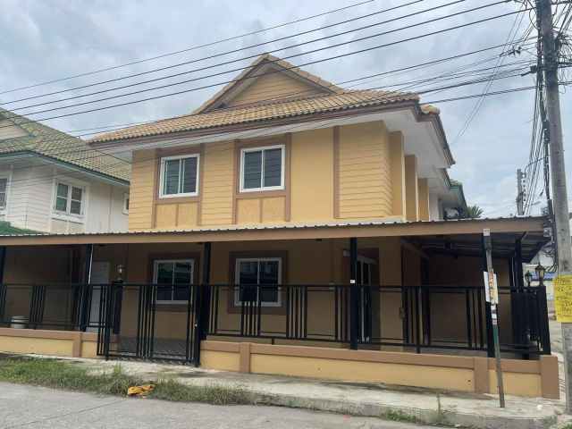 หมู่บ้านพฤกษา30  ถนนเมนต้นโครงการ ทำเลค้าขาย