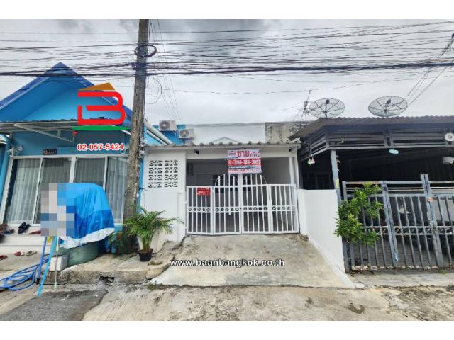 ทาวน์เฮาส์ หมู่บ้าน อัมพรเพลส 2 สุขาภิบาล 5 เนื้อที่ 18.7 ตารางวา ถนนสุขาภิบาล 5 ซอย 41, ใกล้ตลาดออเงิน เขตบางเขน