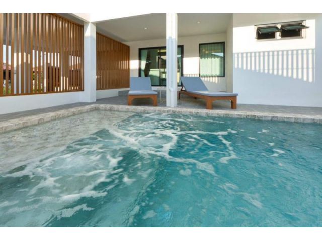 ให้เช่าบ้านPool Villa Modern ใกล้สนามบินเชียงใหม่ พร้อมสระว่ายน้ำ(4นอน 4น้ำ) เช่า 75,000บ.