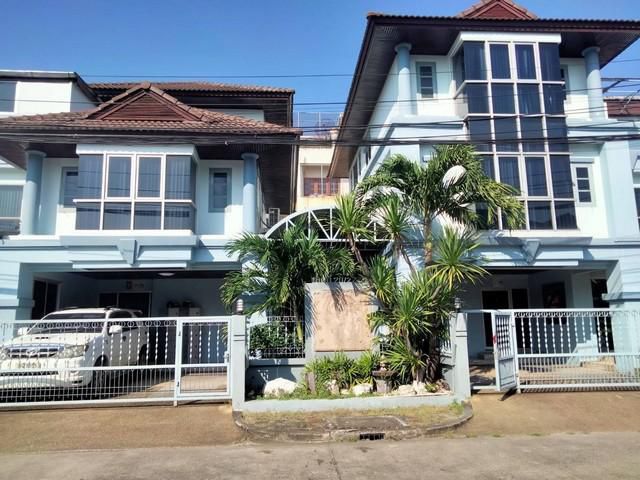 ขายบ้านเดี่ยว3ชั้น 110 ตร.ว. ย่านนาคนิวาส ลาดพร้าว71 โชคชัย4 ใกล้เลียบด่วน MRTลาดพร้าว71 สตรีวิทยา เหมาะทำโฮมออฟฟิศ