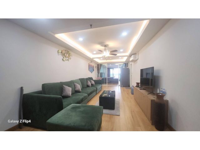 State Tower for rent 1 bedroom 1 bathroom 73.65 sqm rental 28,000 baht/month