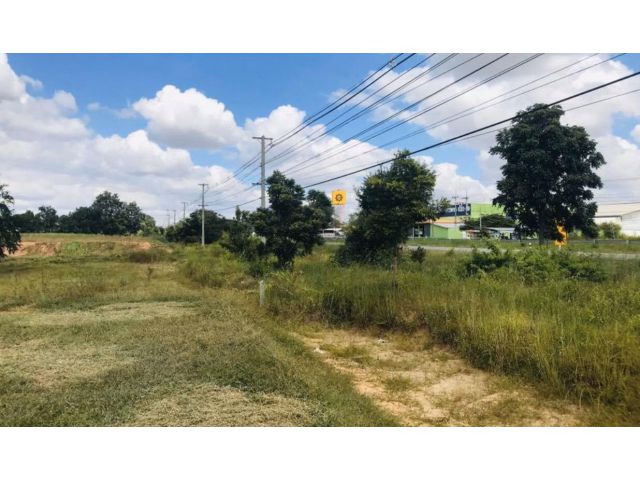 ขายที่ดินเปล่าติดถนนมิตรภาพ/ติดปั้มเชลล์ 10-2-50 ไร่ (สามารถขยายได้ถึง 40กว่าไร่)