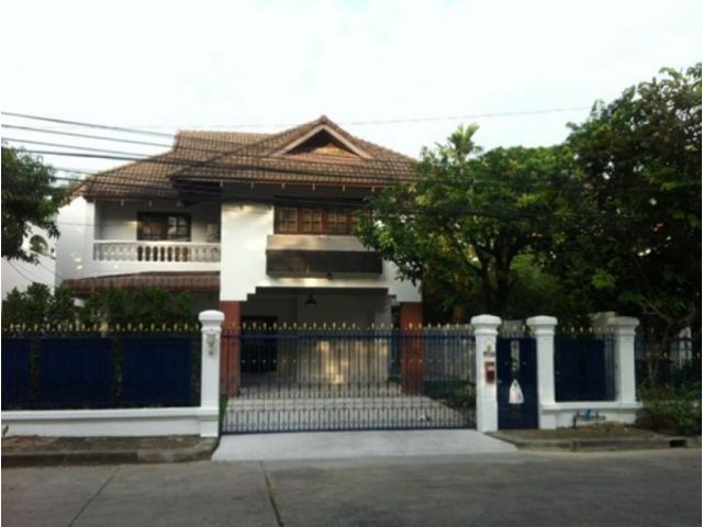 ให้เช่าบ้านเดี่ยวโครงการหมู่บ้านเกศินีวิลล์ รัชดาเหม่งจ๋าย อยู่ติดโรงเรียนนานาชาติ Kesinee International