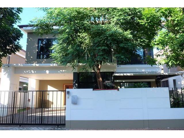 ให้เช่าบ้านเดี่ยว โครงการ Villa Arcadia Srinakarin วิลล่า อะคาเดีย ศรีนครินทร์ พร้อมอยู่ เดินทางสะดวกใกล้ทางด่วน