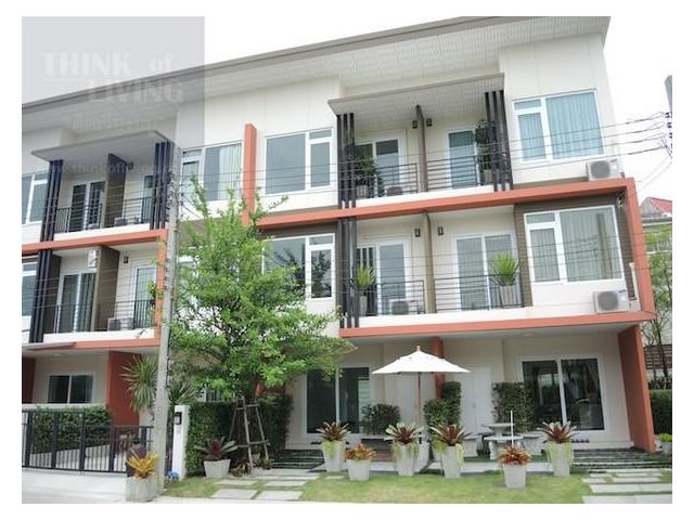 ขายหรือให้เช่าทาวน์โฮม 3 ชั้น โครงการเดอะทรัสต์ เกษตรนวมินทร์-นวลจันทร์ The Trust Kaset Nawamin-Nuanchan อยู่บริเวณซอยนว