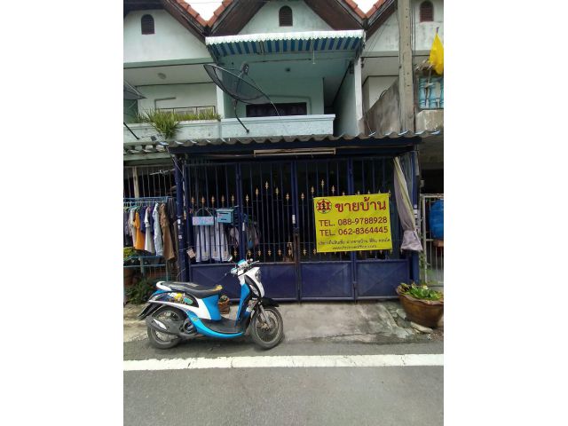 ขายทาวน์เฮ้าส์  กระทุ่มแบน สมุทรสาคร 1.6ล 16วา t0966458046