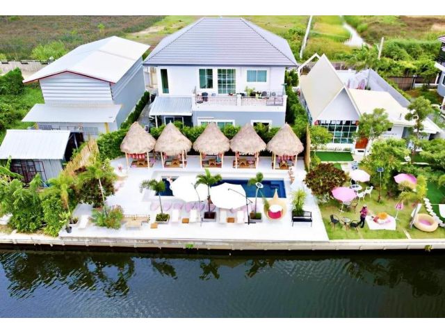 ขาย35ล้าน บ้านเดี่ยวสุดหรู มีสระว่ายน้ำ และติดทะเลสาบ แถมฟรีเฟอร์นิเจอร์ทุกชิ้น  บนพื้นที่ 286 ตร.ว  โครงการเอกชัยเล