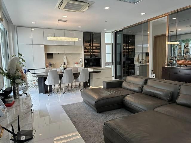 ขาย บ้านเดี่ยว 3 ชั้น 73 ตรว. โครงการ วีเว่ เอกมัย-รามอินทรา VIVE Ekkamai-Ramintra พร้อมลิฟต์ โมเดิร์น ซอยโยธินพัฒนา 3 ใ
