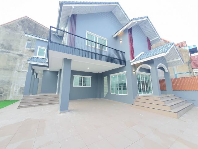 * ขายบ้านเดี่ยว หมู่บ้านรื่นรมย์2 ติดถนนใหญ่เฉลิมพระเกียรติร.9 ซอย 28 (N.1293)