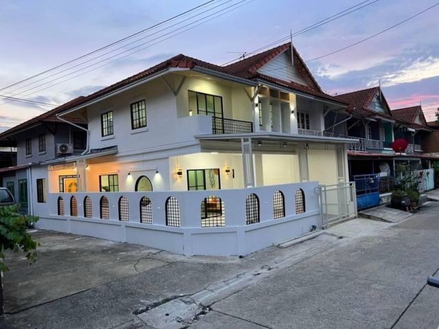 หมู่บ้านพฤกษา11