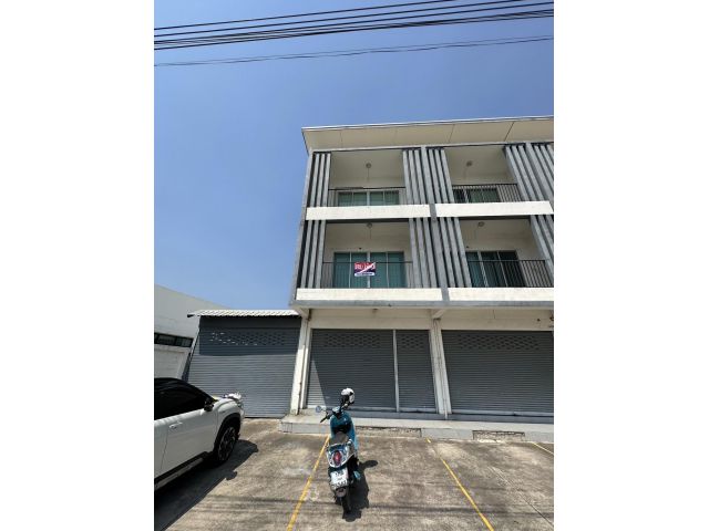 @#@#ขายอาคารพาณิชย์ 2ห้อง 3ชั้น (ห้องริม) เนื้อที่ 68.9ตรว.ทำเลดี เหมาะพัฒนาเป็นสำนักงาน ห้างร้าน ตำบลหนองขาม ศรีราชา ชลบุรี ใกล้นิคมปิ่นทอง @@