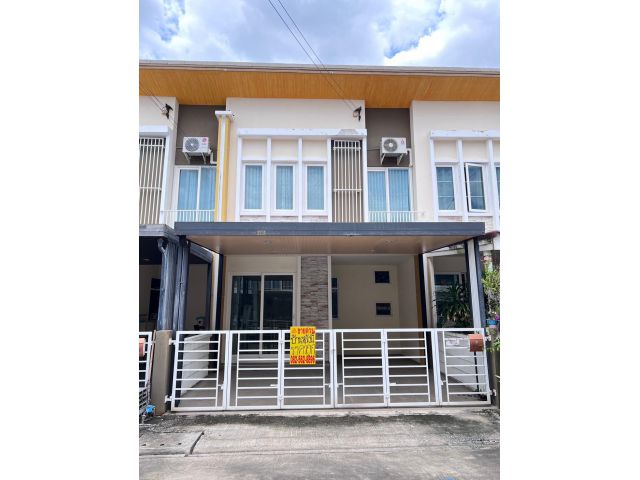 ขายบ้าน 2 ชั้น หมู่บ้านโกลเด้นทาวน์ วัชรพล-สุขาภิบาล5 สายไหม กรุงเทพมหานคร