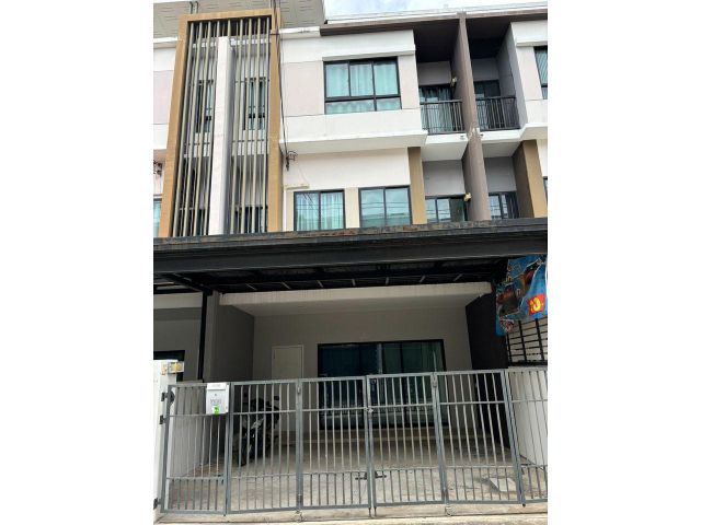 ทาวน์โฮม 3 ชั้น พา ทิ โอ วิภาวดี-สรงประภา เช่า