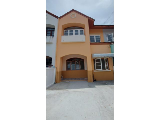 ขายถูกทาวน์เฮ้าส์หมู่บ้านเมืองเอก บางปู รีโนเวท พร้อมอยู่ (N.1358)