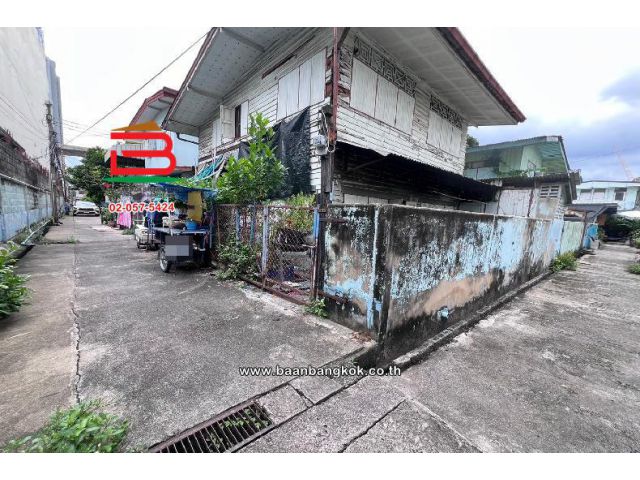 ที่ดินพร้อมบ้านเช่า ดุสิต-บางซื่อ (ซอยจอมมาลี ระหว่าง ซอยกรุงเทพ-นนทบุรี 4 กับ 6) เนื้อที่ 291 ตารางวา