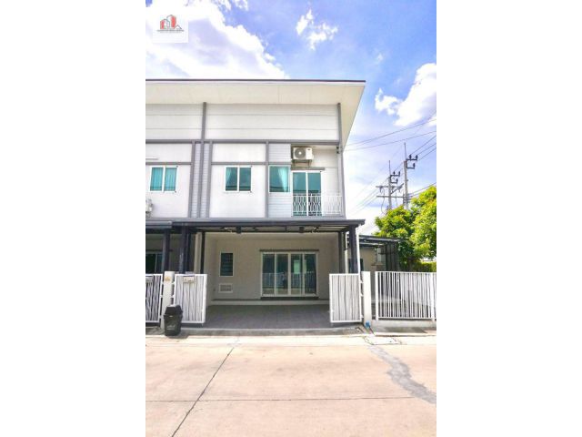 ขาย ทาวน์โฮม สวยพร้อมเข้าอยู่ ม.เดอะ มิราเคิล พลัส เพชรเกษม 63 โครงการ 3 146 ตรม. 35.9 ตร.วา