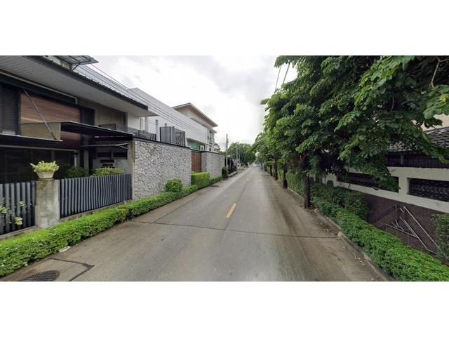 ขายที่ดินเปล่า ซอยนาคนิวาส 48 เหมาะทำทาวน์โฮม !