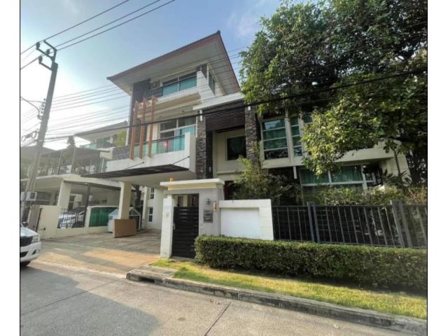 ให้เช่า บ้านเดี่ยว แกรนด์ บางกอก บูเลอวาร์ด รัชดา-รามอินทรา 380 ตรม 84 ตรว