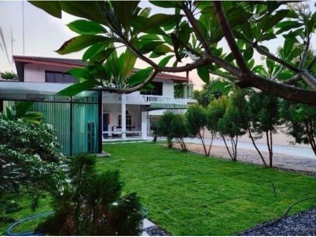 ให้เช่าบ้านเดี่ยวหลังใหญ่ 2 ชั้น Location ลาดพร้าว130 เนื้อที่ 180 ตารางวา Fully Furnished
