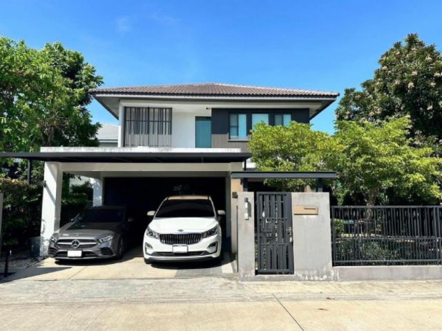 ให้เช่าบ้านเดี่ยวโครงการหรูหมู่บ้านมัณฑนาบางนา กม. 7 Mantana Bangna km.7