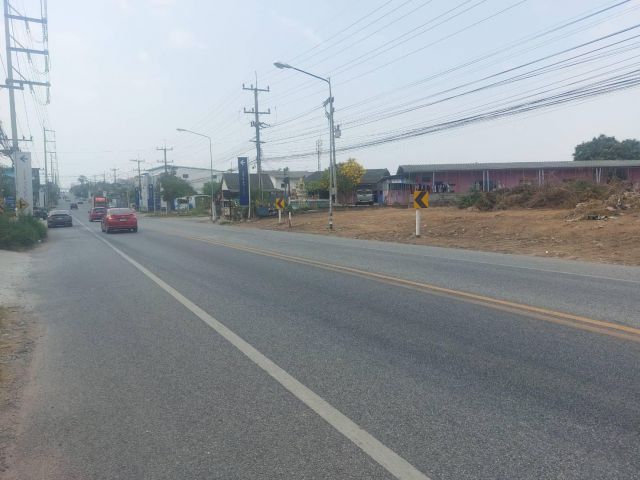 ที่ดิน 342 ตรว.บ่อวิน หน้าถนนอ่าวอุดม-ปากร่วม