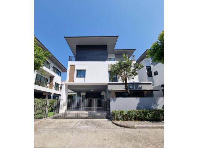 ขาย บ้านเดี่ยว M556 บ้านลุมพินี สวนหลวง ร.9 เฟส 1 310 ตรม 54 ตรว