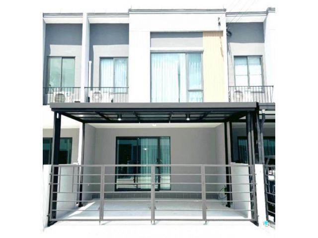 ให้เช่าทาวน์โฮม 3 ห้องนอน บ้านใหม่ตกแต่งเฟอร์จิเจอร์ครบพร้อมอยู่ ติดเมกาบางนา โครงการพลีโนสุขุมวิท-บางนา 2