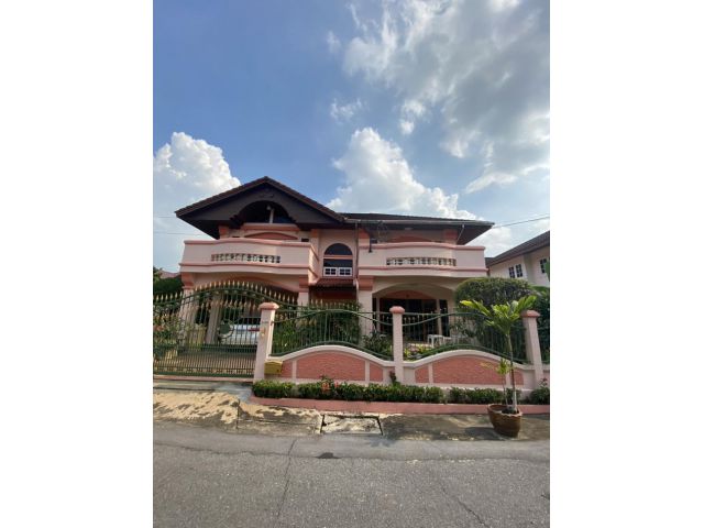 ขาย บ้านเดี่ยว M572 หมู่บ้านปรีชา ซ.รามคำแหง 76 280 ตรม 80 ตรว ซอย 15