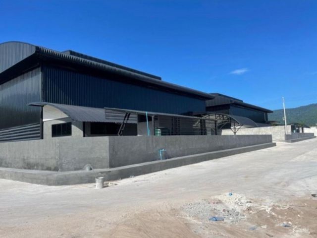 ให้เช่าโกดังพร้อมออฟฟิศสำนักงาน  ขนาด 560 ตร.เมตร ใกล้บิ๊กซีบ้านบึง